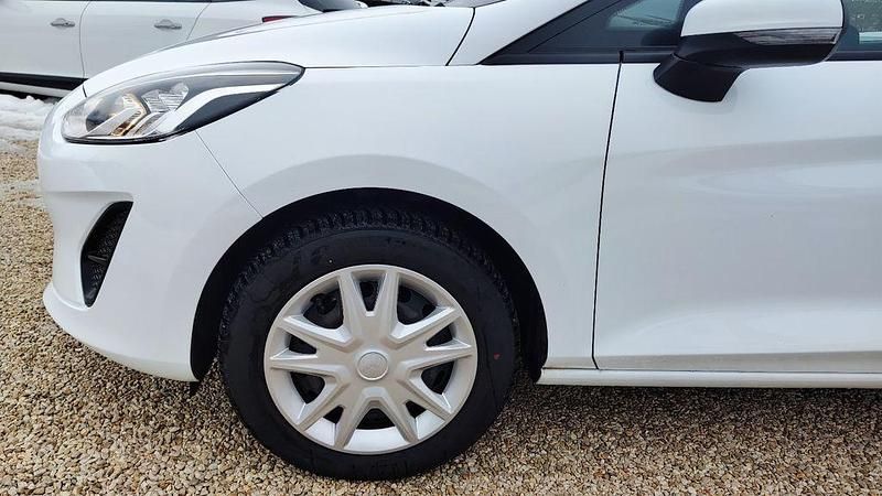 Gebraucht Ford Fiesta Trend 75 PS (55 kW) 2020 Weiß Kleinwagen