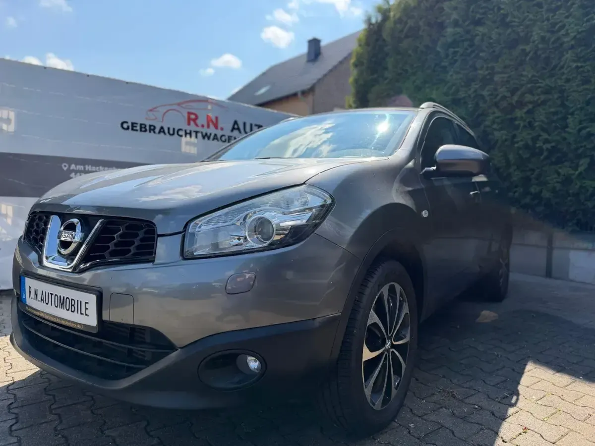 Gebraucht Nissan Qashqai +2 Tekna 131 PS (96 kW) 2012 Grau SUV
