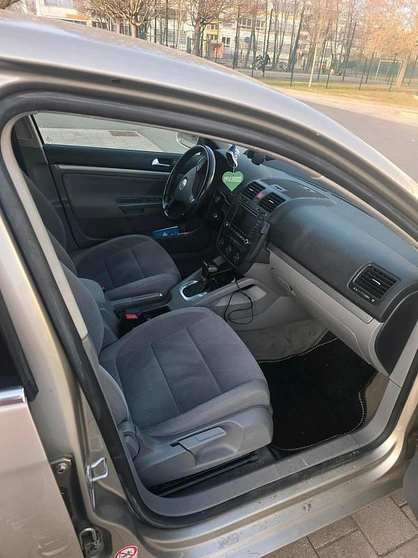 Gebraucht VW Jetta 150 PS (110 kW) 2006 Andere farben Limousine