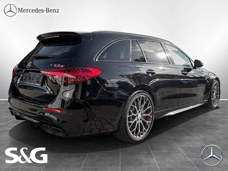 Gebraucht Mercedes C63 AMG AMG 476 PS (350 kW) 2024 Metalliclack obsidianschwarz Kombi