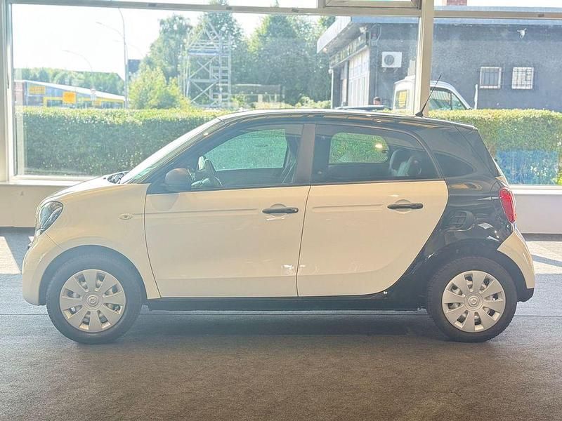 Gebraucht Smart ForFour Basis 71 PS (52 kW) 2015 Schwarz Kleinwagen