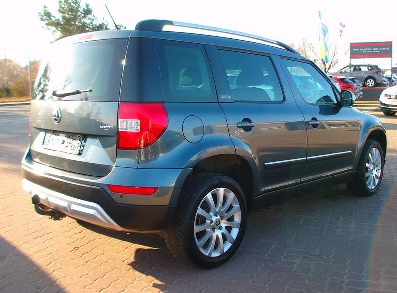 Gebraucht Skoda Yeti Adventure 110 PS (80 kW) 2014 Grau SUV