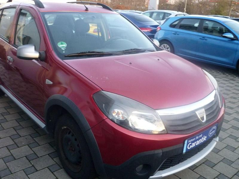 Gebraucht Dacia Sandero Stepway 87 PS (63 kW) 2010 Rot SUV