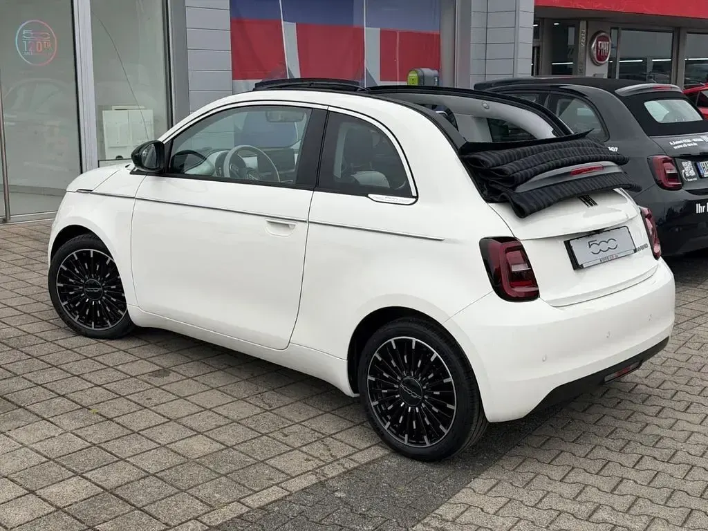 Neu Fiat 500C La Prima 65 PS (47 kW) 2026 Ice weiß Cabrio