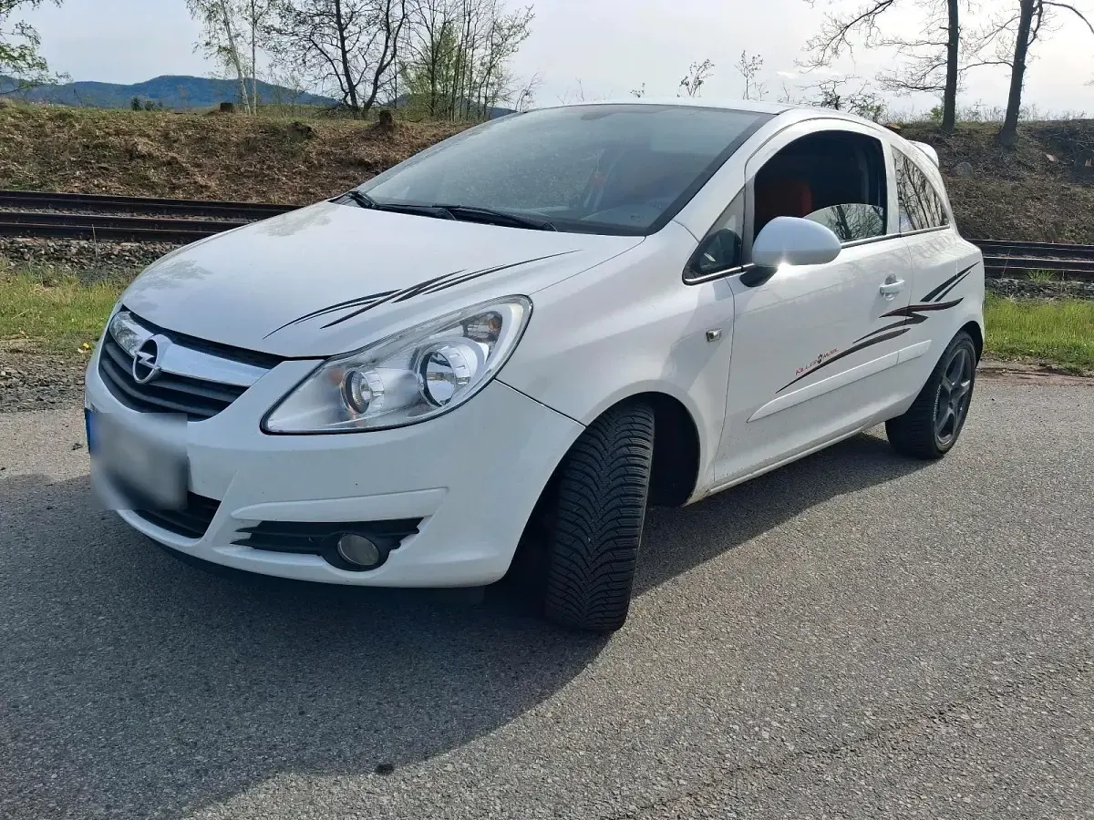 Gebraucht Opel Corsa 80 PS (58 kW) 2007 Weiß Kleinwagen