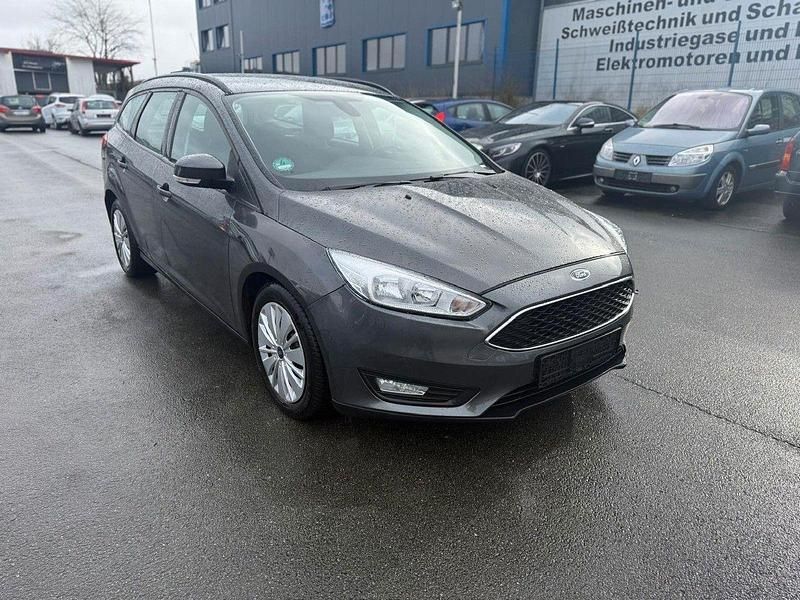 Gebraucht Ford Focus Business Edition 120 PS (88 kW) 2016 Magnetic Kombi