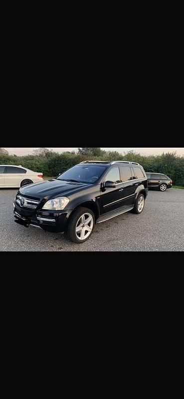 Gebraucht Mercedes GL350 265 PS (194 kW) 2011 Schwarz SUV