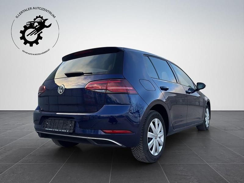 Second-hand VW Golf VII Join 150 CP (110 kW) 2018 Albastru Berlinǎ