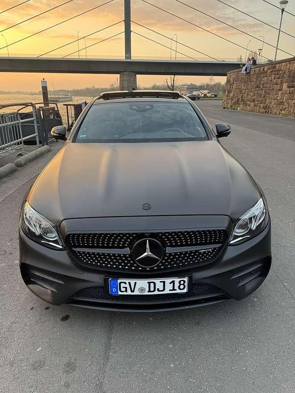 Schwarz Gebraucht 2020 Mercedes E53 AMG AMG Limousine | 45.500 € (Fairer Preis) - Bild 1/4