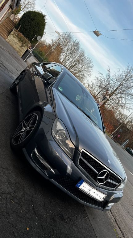 Grau Gebraucht 2014 Mercedes C250 Coupé | 14.900 € (Superpreis) - Bild 1/4