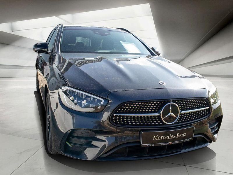 Gebraucht Mercedes E300 AMG 306 PS (225 kW) 2022 Grau Kombi