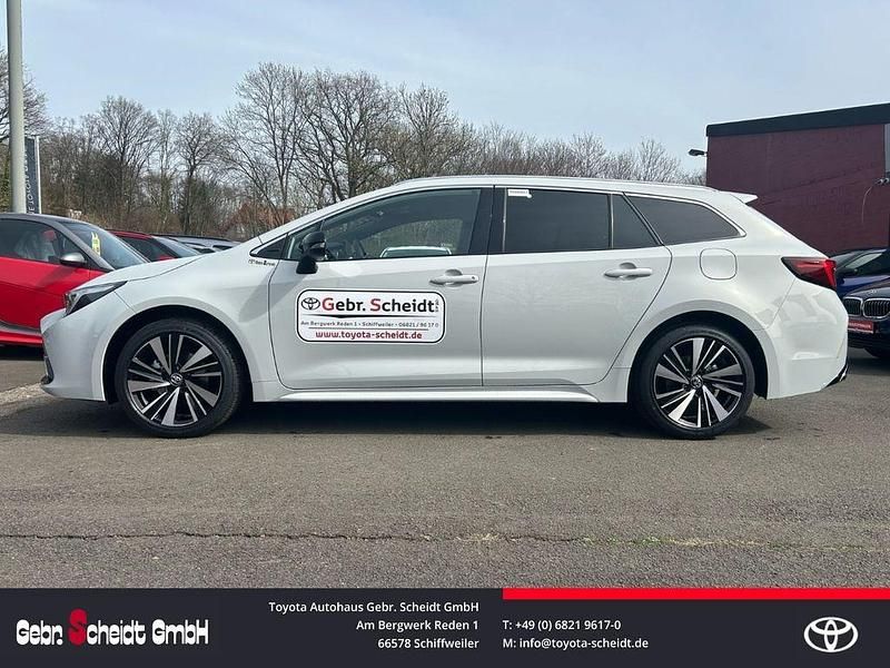 Neu Toyota Corolla 140 PS (102 kW) 2025 Grau Limousine