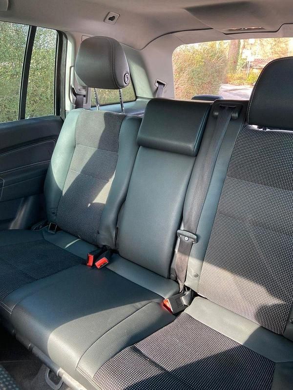 Gebraucht Opel Zafira Innovation 140 PS (102 kW) 2011 Schwarz Van / Kleinbus