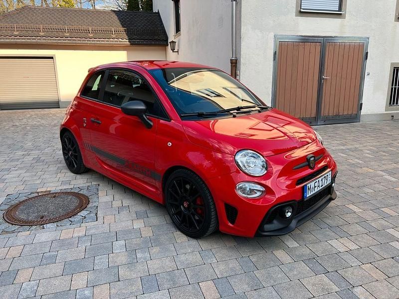 Rot Gebraucht 2017 Abarth 595 Competizione Kleinwagen | 19.900 € (Fairer Preis) - Bild 1/4