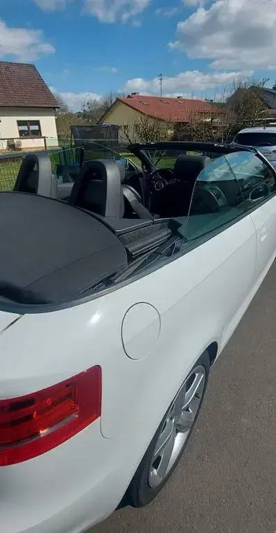 Gebraucht Audi A3 Cabriolet S-Line 105 PS (77 kW) 2010 Weiß Cabrio