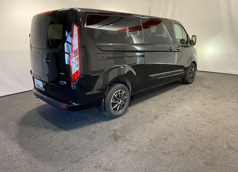 Gebraucht Ford Transit Custom Trend 131 PS (96 kW) 2019 Iridiumschwarz metallic Van / Kleinbus