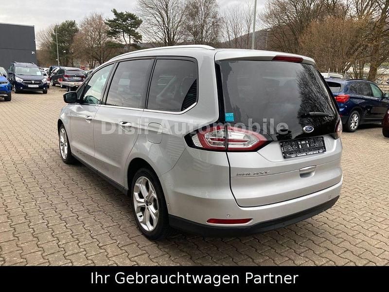 Gebraucht Ford Galaxy Titanium 190 PS (139 kW) 2019 Silber Van / Kleinbus