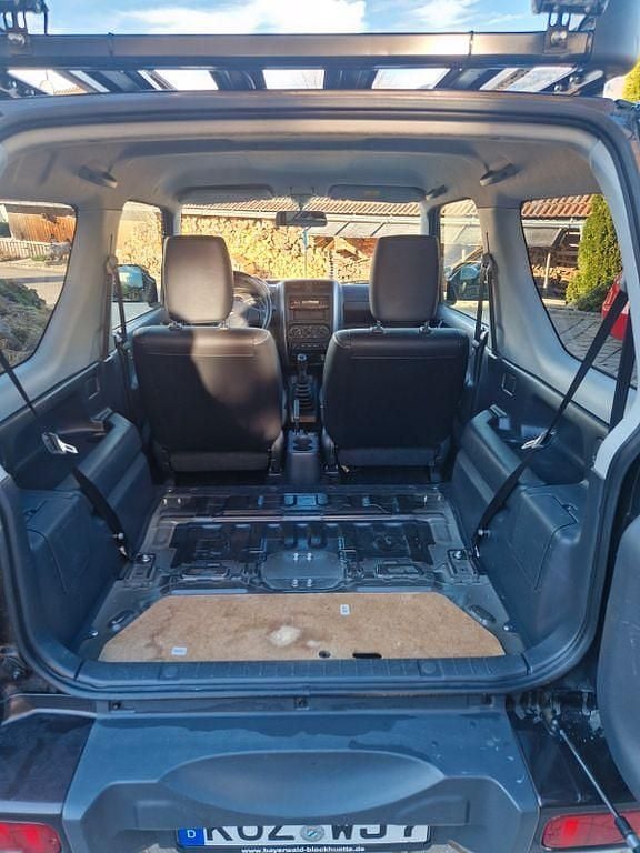 Gebraucht Suzuki Jimny Style 84 PS (61 kW) 2017 Braun SUV