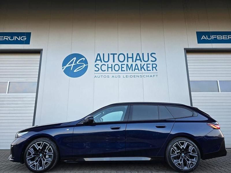 Gebraucht BMW 540 M Sport 303 PS (222 kW) 2024 Blau Limousine