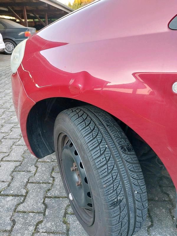 Gebraucht Fiat Grande Punto 75 PS (55 kW) 2009 Rot Kleinwagen