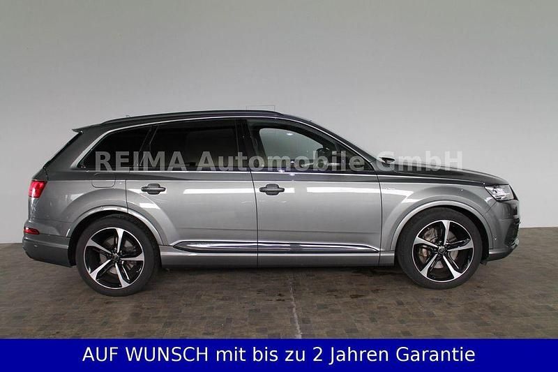 Graphit(meteor)grau Gebraucht 2018 Audi Q7 S-Line SUV | 36.890 € (Fairer Preis) - Bild 1/4