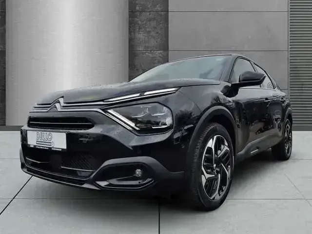 Gebraucht Citroën C4 PureTech 131 PS (96 kW) 2023 Lackierung schwarz perla nera/ Limousine
