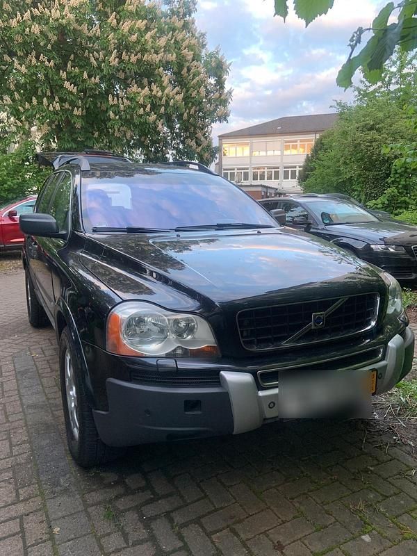 Schwarz Gebraucht 2005 Volvo XC90 Summum SUV | 5.999 € (Etwas zu teuer) - Bild 1/4