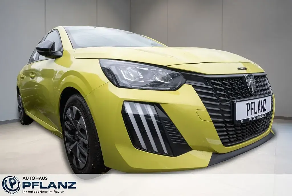 Gebraucht Peugeot 208 Active 75 PS (55 kW) 2024 Gelb Kleinwagen