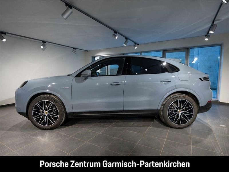 Gebraucht Porsche Cayenne 470 PS (345 kW) 2024 Arktikgrau SUV