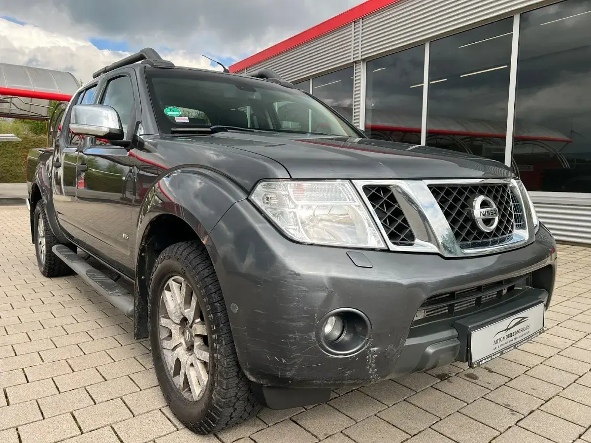Gebraucht Nissan Navara 231 PS (169 kW) 2012 Grau Pickup
