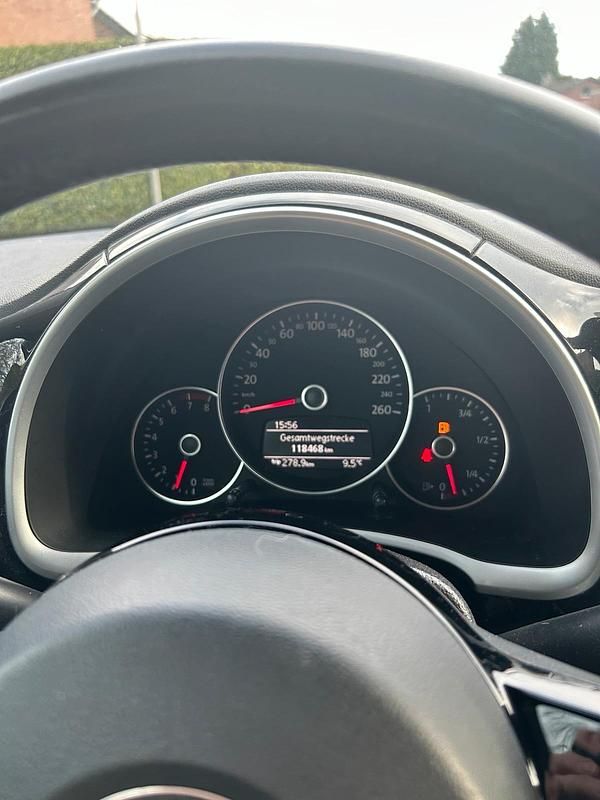 Gebraucht VW Beetle Design 105 PS (77 kW) 2011 Schwarz Kleinwagen