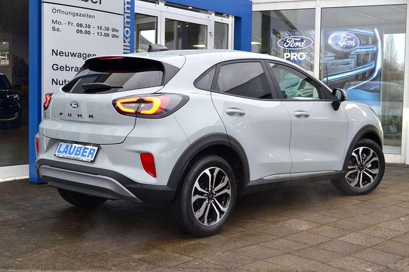 Neu Ford Puma Titanium 125 PS (91 kW) 2025 Grau SUV