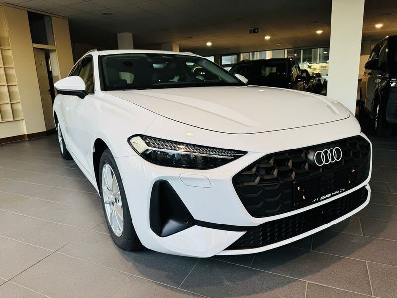 Neu Audi A5 150 PS (110 kW) 2025 Weiß Coupé