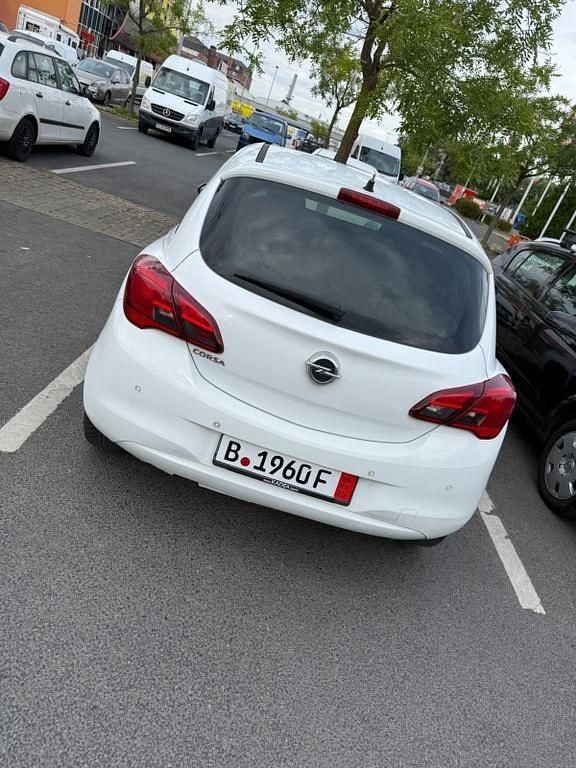 Weiß Gebraucht 2015 Opel Corsa Edition Coupé | 4.500 € (Superpreis) - Bild 1/4