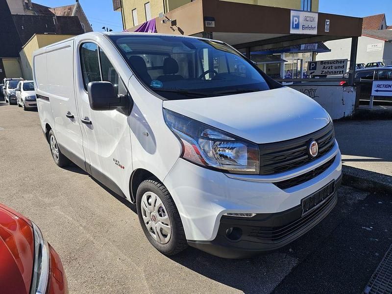 Gebraucht Fiat Talento 121 PS (88 kW) 2017 Weiß Van / Kleinbus