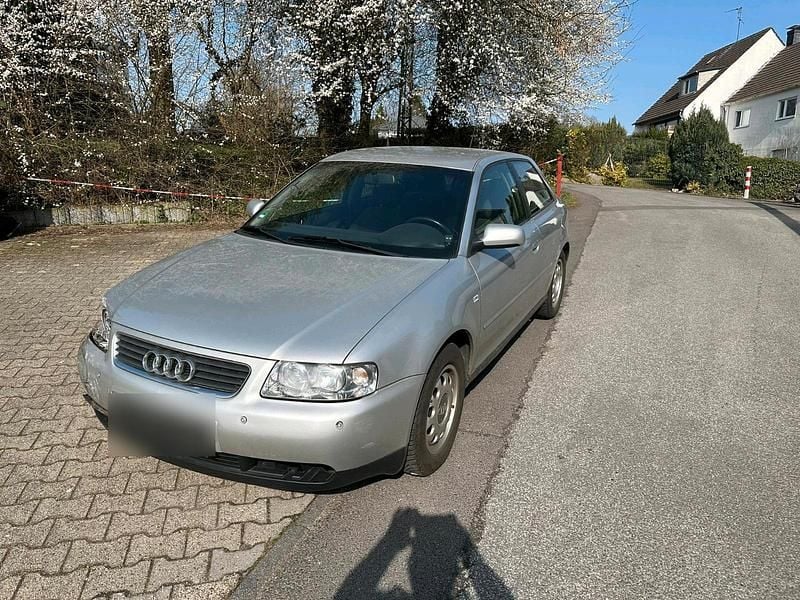Usata Audi A3 101 CV (74 kW) 2002 Argento Utilitaria