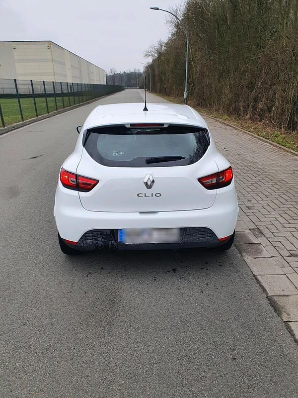 Gebraucht Renault Clio IV Dynamique 73 PS (53 kW) 2014 Weiß Kleinwagen
