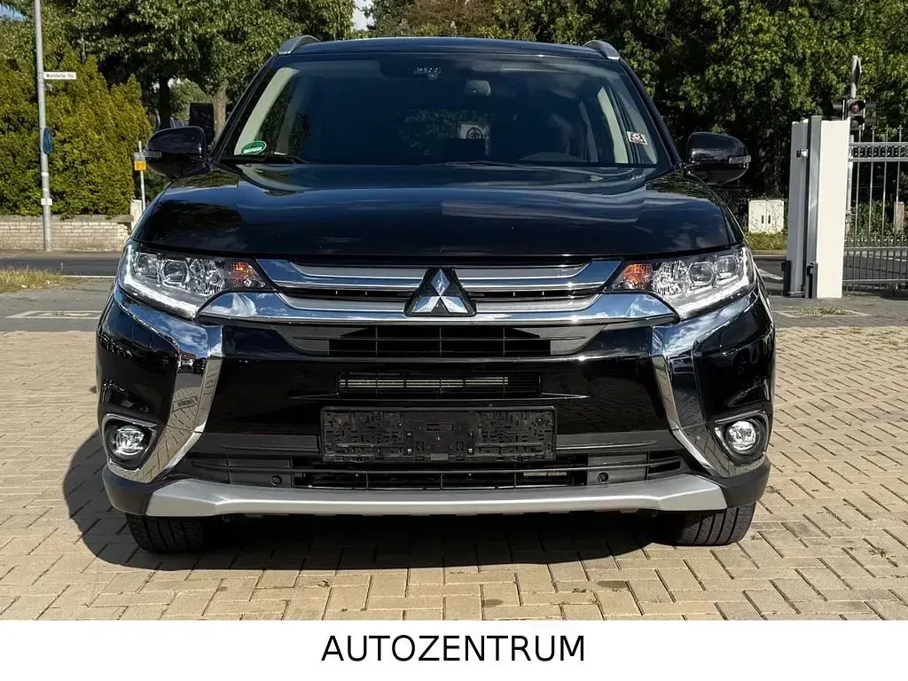Gebraucht Mitsubishi Outlander Top 150 PS (110 kW) 2018 Schwarz SUV