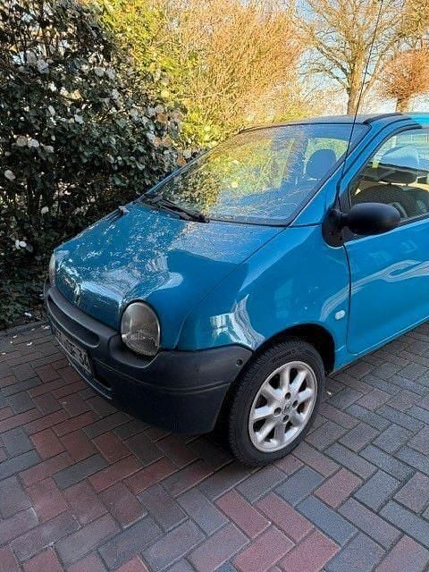 Second-hand Renault Twingo Expression 58 CP (42 kW) 2003 Albastru Hatchback