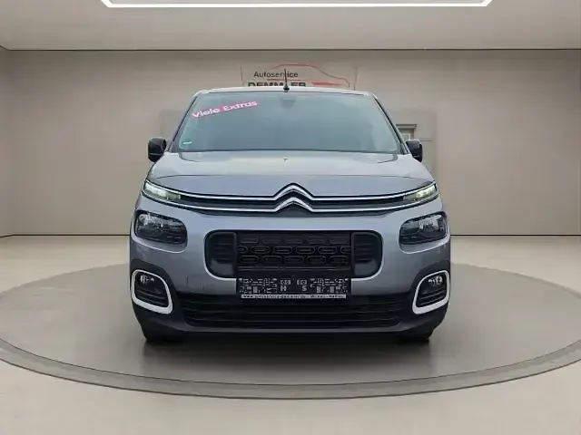 Gebraucht Citroën Berlingo Feel 131 PS (96 kW) 2023 Grau Van / Kleinbus
