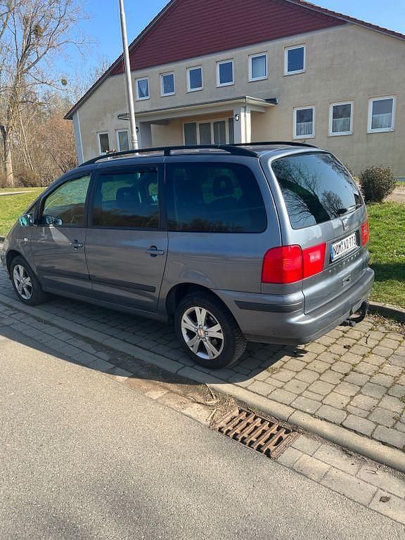 Gebraucht Seat Alhambra Reference 140 PS (102 kW) 2009 Grau Van / Kleinbus