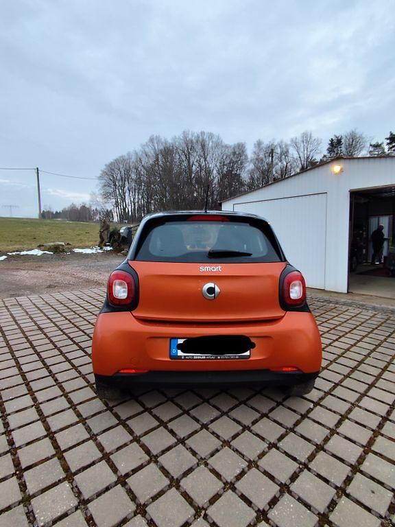 Gebraucht Smart ForFour Passion 71 PS (52 kW) 2015 Orange Kleinwagen