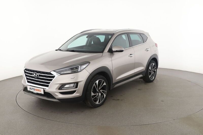 Beige Gebraucht 2018 Hyundai Tucson Premium SUV | 20.960 € (Fairer Preis) - Bild 1/4
