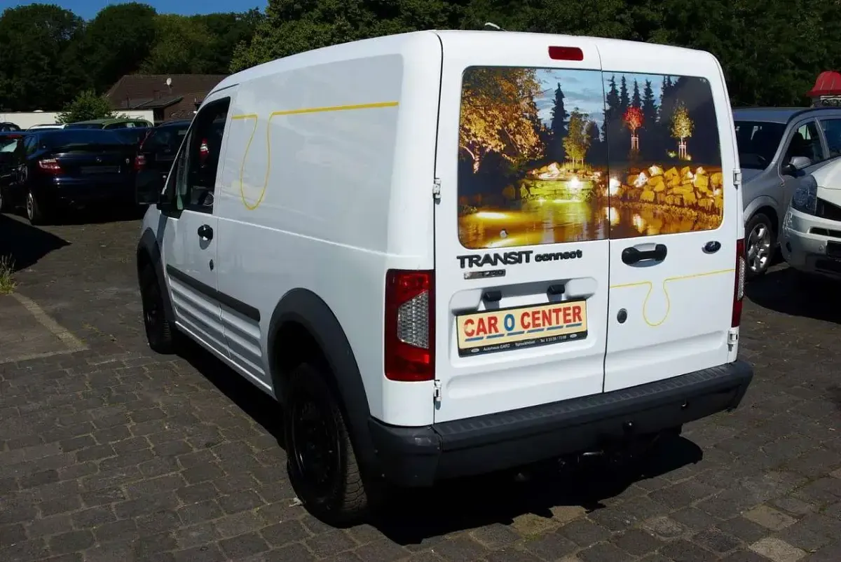 Gebraucht Ford Transit Connect 75 PS (55 kW) 2009 Frostweiß Van / Kleinbus