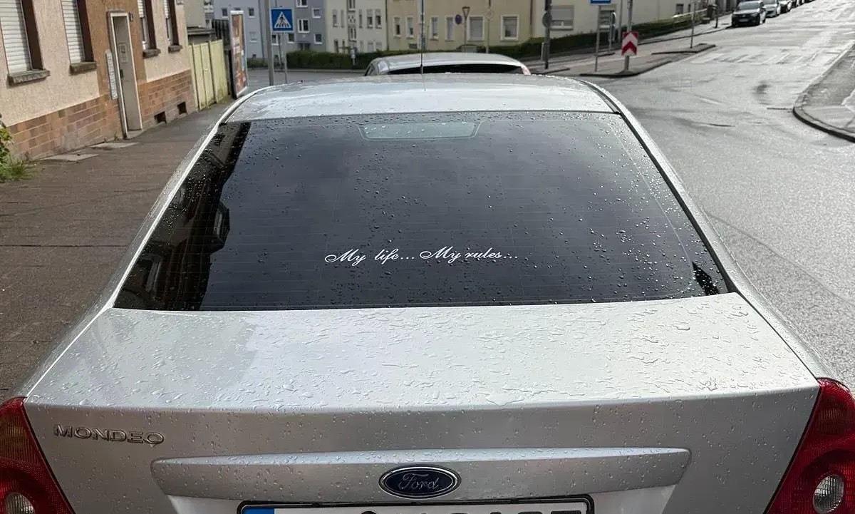Gebraucht Ford Mondeo Ghia 170 PS (125 kW) 2002 Silber Limousine