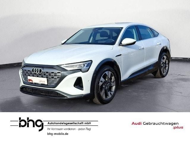 Gebraucht Audi Q8 Sportback e-tron Advanced Plus 300 kW (408 PS) 2024 Gletscherweiß metallic SUV