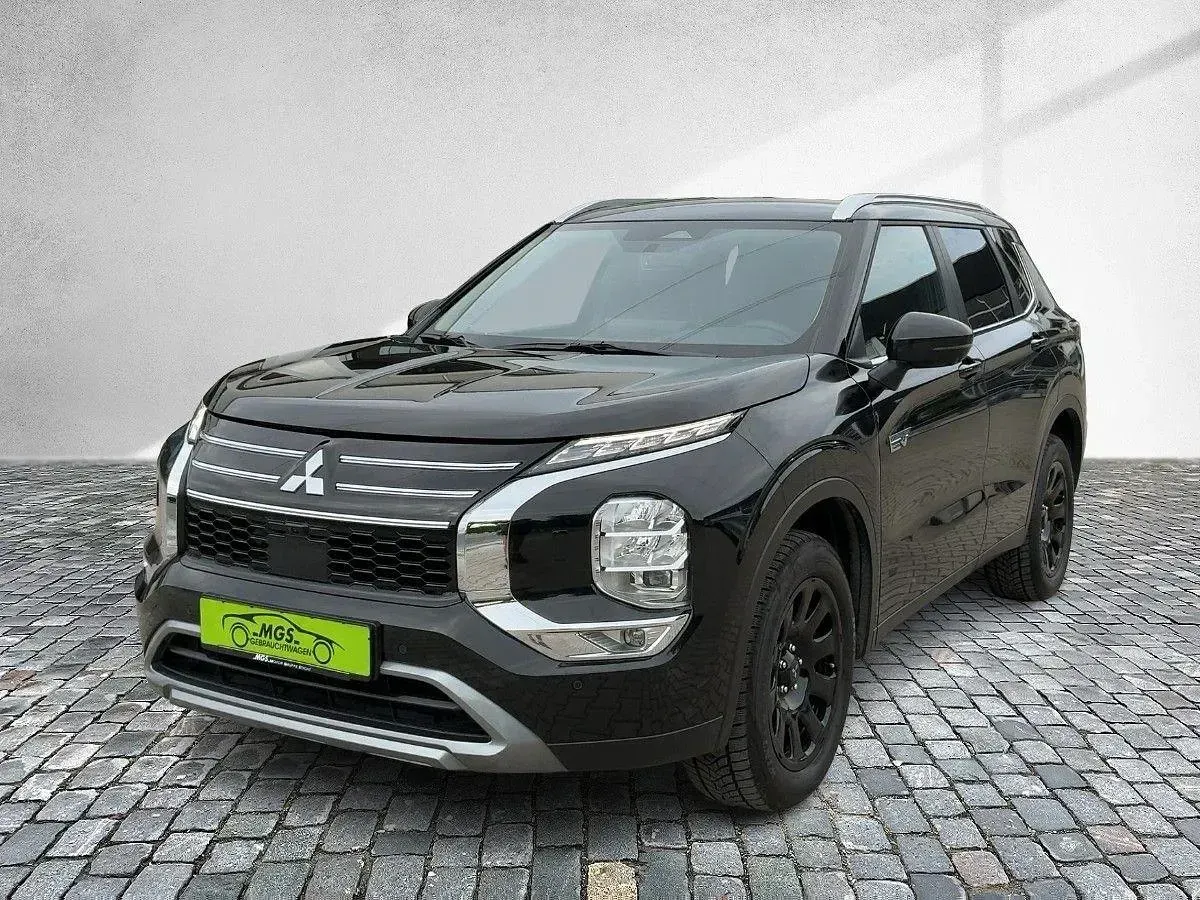 Gebraucht Mitsubishi Outlander P-HEV Edition 306 PS (225 kW) 2026 Kristallschwarz (m) SUV