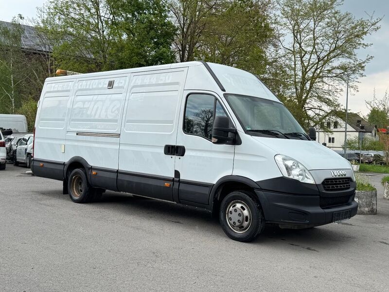 Gebraucht Iveco Daily 170 PS (125 kW) 2014 Weiß Limousine