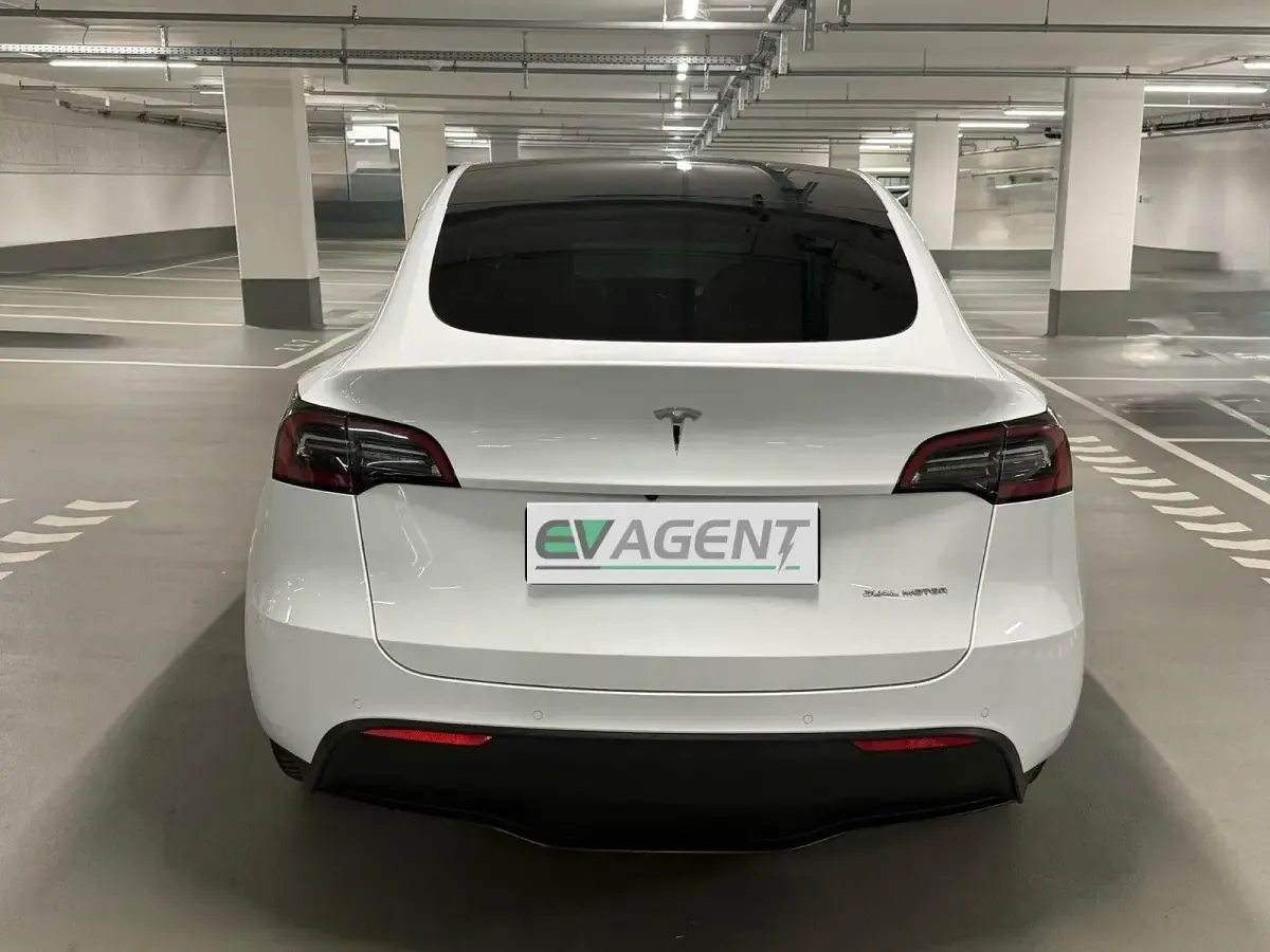 Usado Tesla Model Y Long Range AWD 378 kW (514 CV) 2021 Blanco SUV