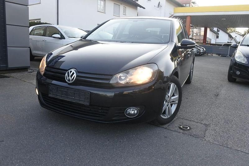Schwarz Gebraucht 2012 VW Golf VI Match Limousine | 4.999 € (Etwas zu teuer) - Bild 1/4